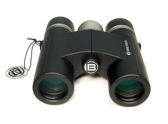 ������� BRESSER Everest 8�28