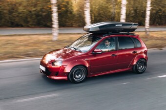 Автобокс Broomer Venture LS (450 л.) с быстрой системой крепления Fast Mount Черный глянец