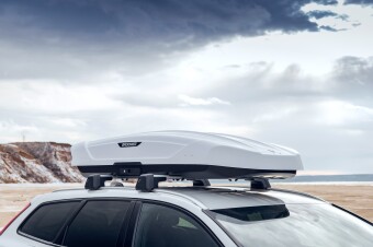 Автобокс Broomer Venture LS (450 л.) с быстрой системой крепления Fast Mount Белый глянец