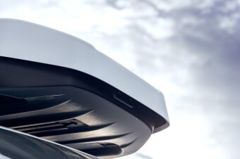 Автобокс Broomer Venture LS (450 л.) с быстрой системой крепления Fast Mount Белый глянец