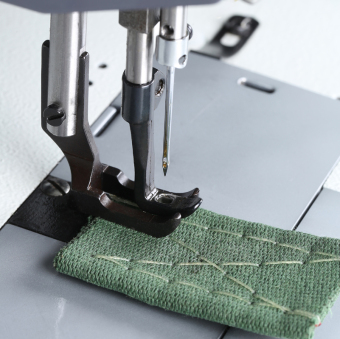 Промышленная швейная машина Typical GC20606-1D (комплект: голова+стол)