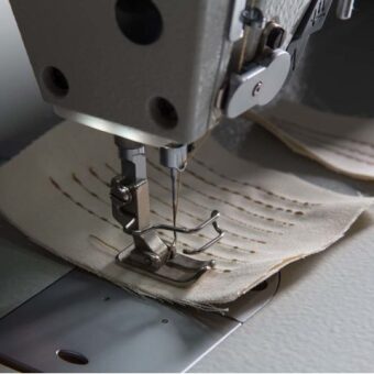 Промышленная швейная машина Typical GC6901HD4 (комплект: голова+стол)