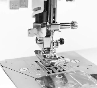 Швейная машина Jaguar CR-990