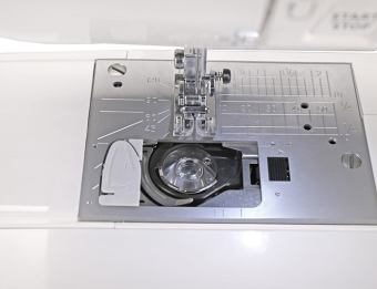 Швейная машина JANOME CLIO 200