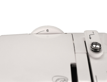 Швейная машина JANOME CLIO 200