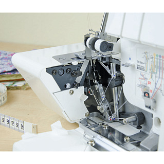 Оверлок Juki MO-104DN