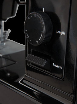 Швейная машина Janome LE-314 NERO