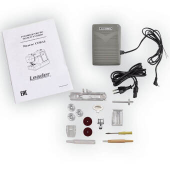 Швейная машина Leader Coral со столиком