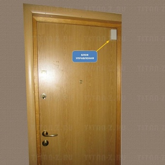 Врезной скрытый электронный замок невидимка Титан-Battery Mini с маленьким накладным блоком управления