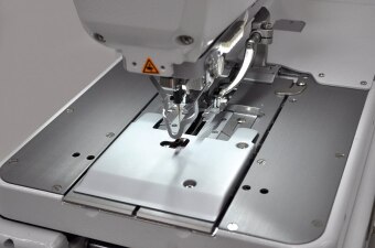 Электронно управляемая петельная машина цепного стежка для выметывания глазковой петли Mauser Spezial ME9820-01 (комплект)