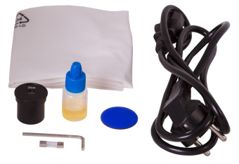 Микроскоп LEVENHUK 700M