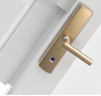 Врезной биометрический замок Selock Hotel Gold с возможностью дистанционного управления и доступа