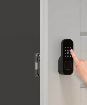 Электромеханический всепогодный автономный замок Selock Hotel Skud с возможностью дистанционного управления кодами доступа
