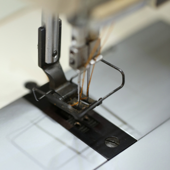 Промышленная швейная машина Typical GC9750HD (комплект: голова+стол)