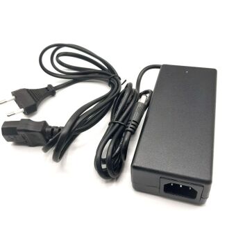 Зарядное устройство CHA-027 WOUXUN , 6 позиционное для Wouxun KG828 и 988